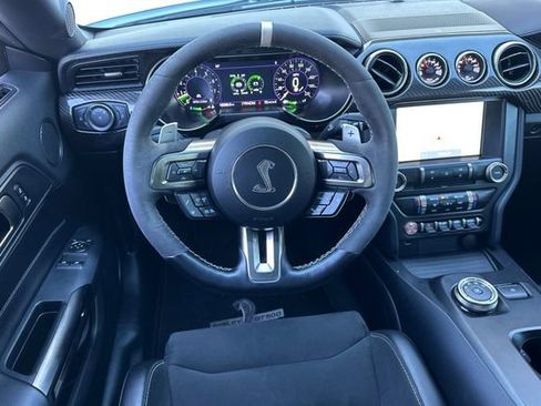 Used 2021 Ford Mustang Shelby GT500 w/ Technology Package image 15