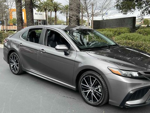 Used 2021 Toyota Camry SE w/ Convenience Package image 74