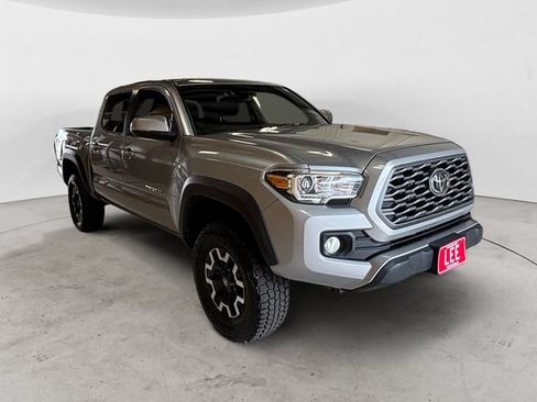 Used 2020 Toyota Tacoma TRD Off-Road w/ Technology Package AWD/4WD image 8