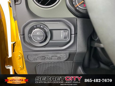 New 2026 Jeep Gladiator Mojave AWD/4WD image 14