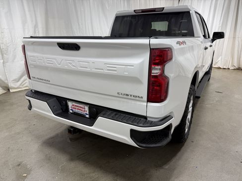 Used 2022 Chevrolet Silverado 1500 Custom image 7