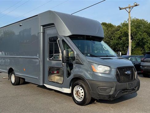 Used 2021 Ford Transit 350 DRW RWD image 4