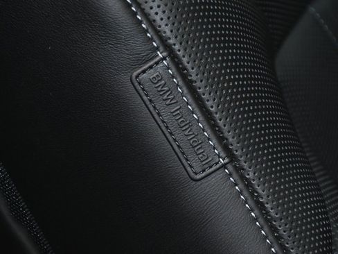 Used 2025 BMW 740i image 92