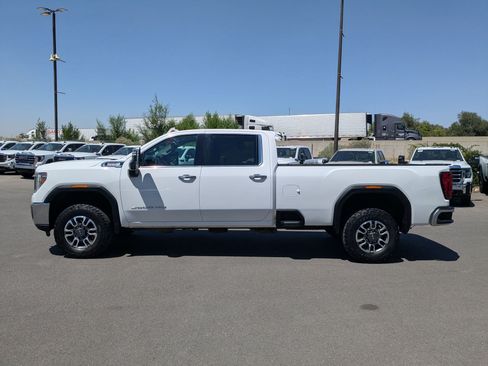 Certified 2023 GMC Sierra 2500 SLT AWD/4WD image 3