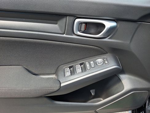 Used 2023 Honda Civic LX image 12