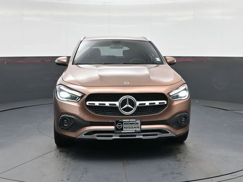 Used 2023 Mercedes-Benz GLA 250 w/ Premium Package image 2