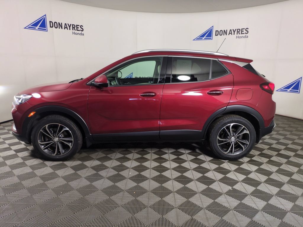 Used 2021 Buick Encore GX Essence AWD/4WD image 2