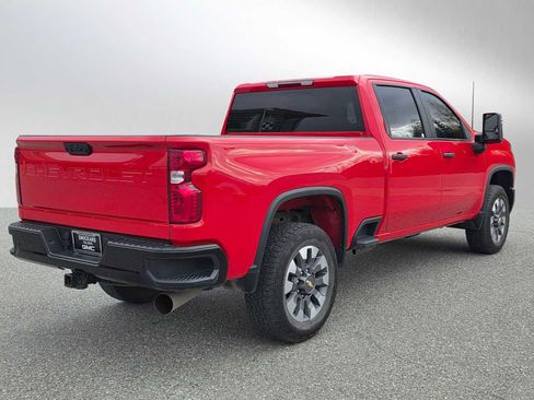 Used 2024 Chevrolet Silverado 2500 Custom w/ Custom Value Package AWD/4WD image 3