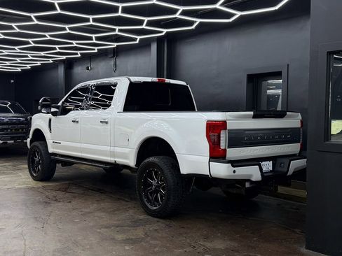Used 2017 Ford F250 Platinum w/ Platinum Ultimate Package image 7