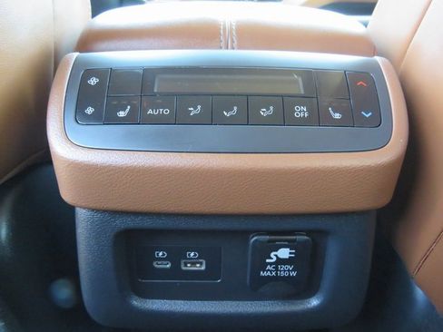 Used 2022 Nissan Pathfinder Platinum w/ Cargo Package image 21