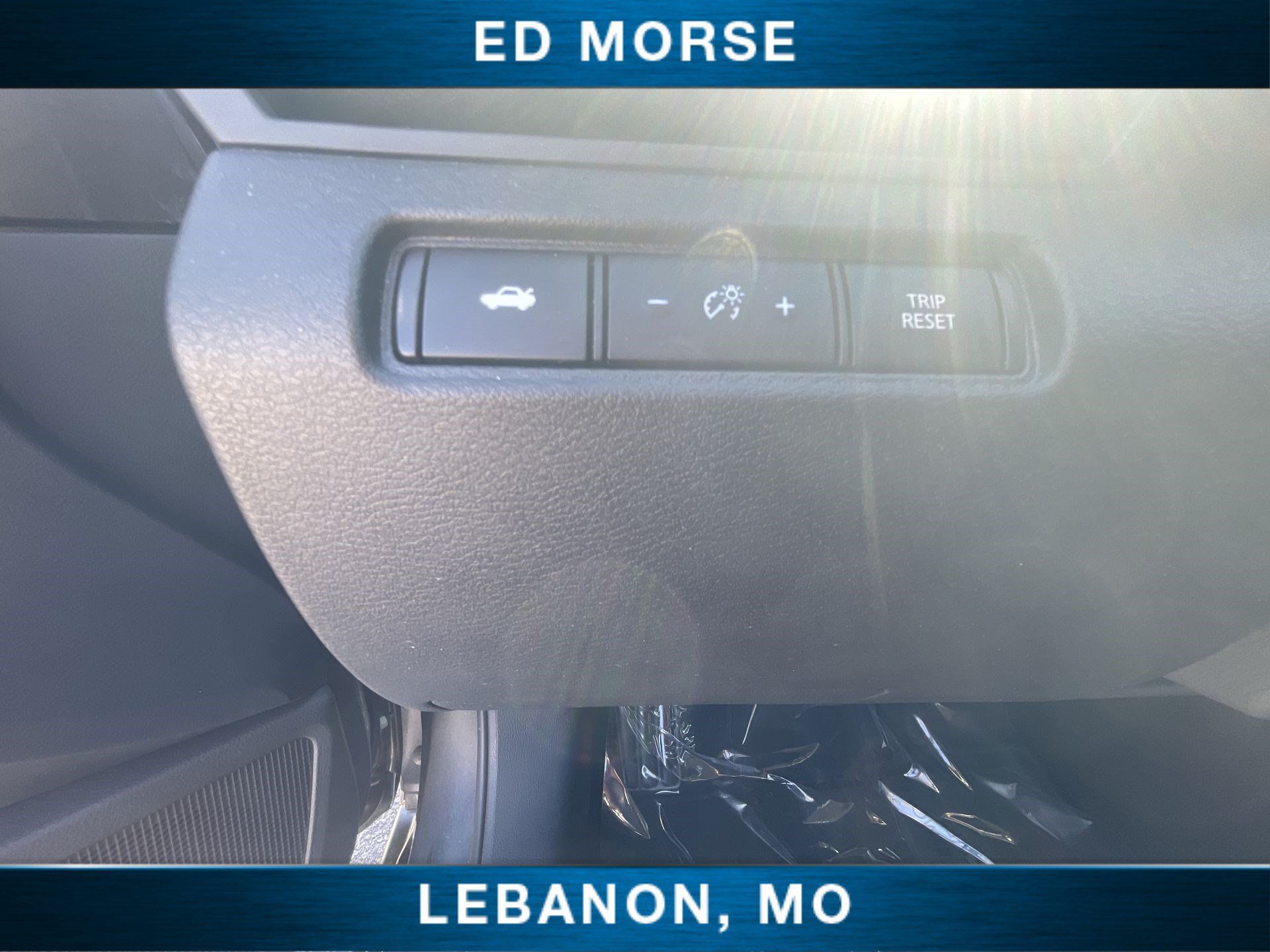 Used 2025 Nissan Altima 2.5 SV FWD image 17