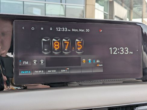 Used 2023 Hyundai Palisade Calligraphy image 21