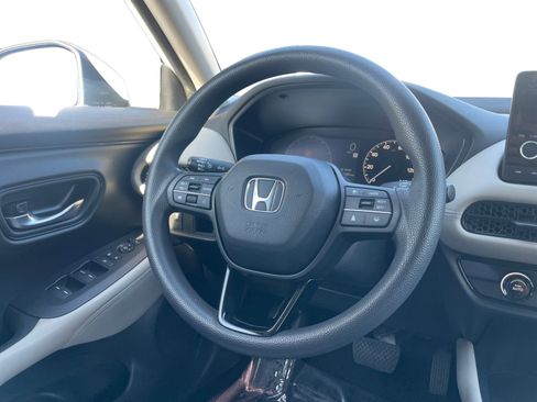 Used 2023 Honda HR-V LX image 12