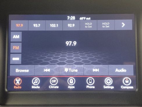 Used 2019 Dodge Charger SXT w/ Plus Group image 25