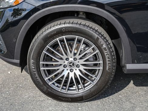 Certified 2026 Mercedes-Benz GLC 300 4MATIC image 9