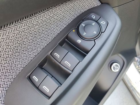 New 2026 Chevrolet TrailBlazer LT w/ Convenience Package FWD image 21