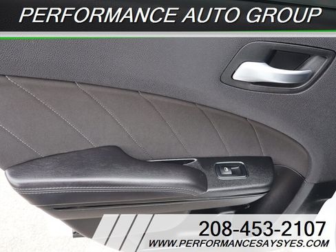 Used 2018 Dodge Charger R/T w/ Blacktop Package image 14