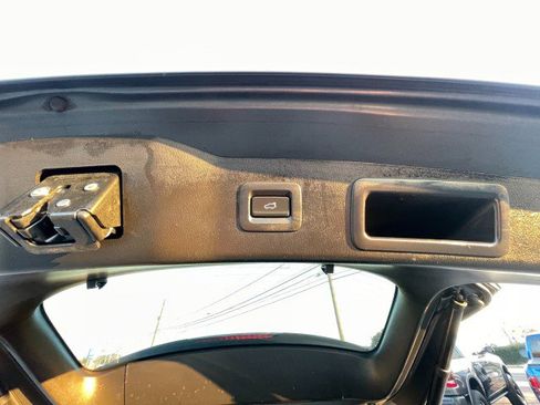 Used 2019 MAZDA CX-5 Touring image 15