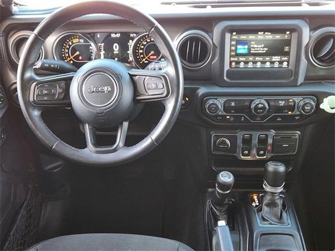 Used 2021 Jeep Wrangler Sport S image 24