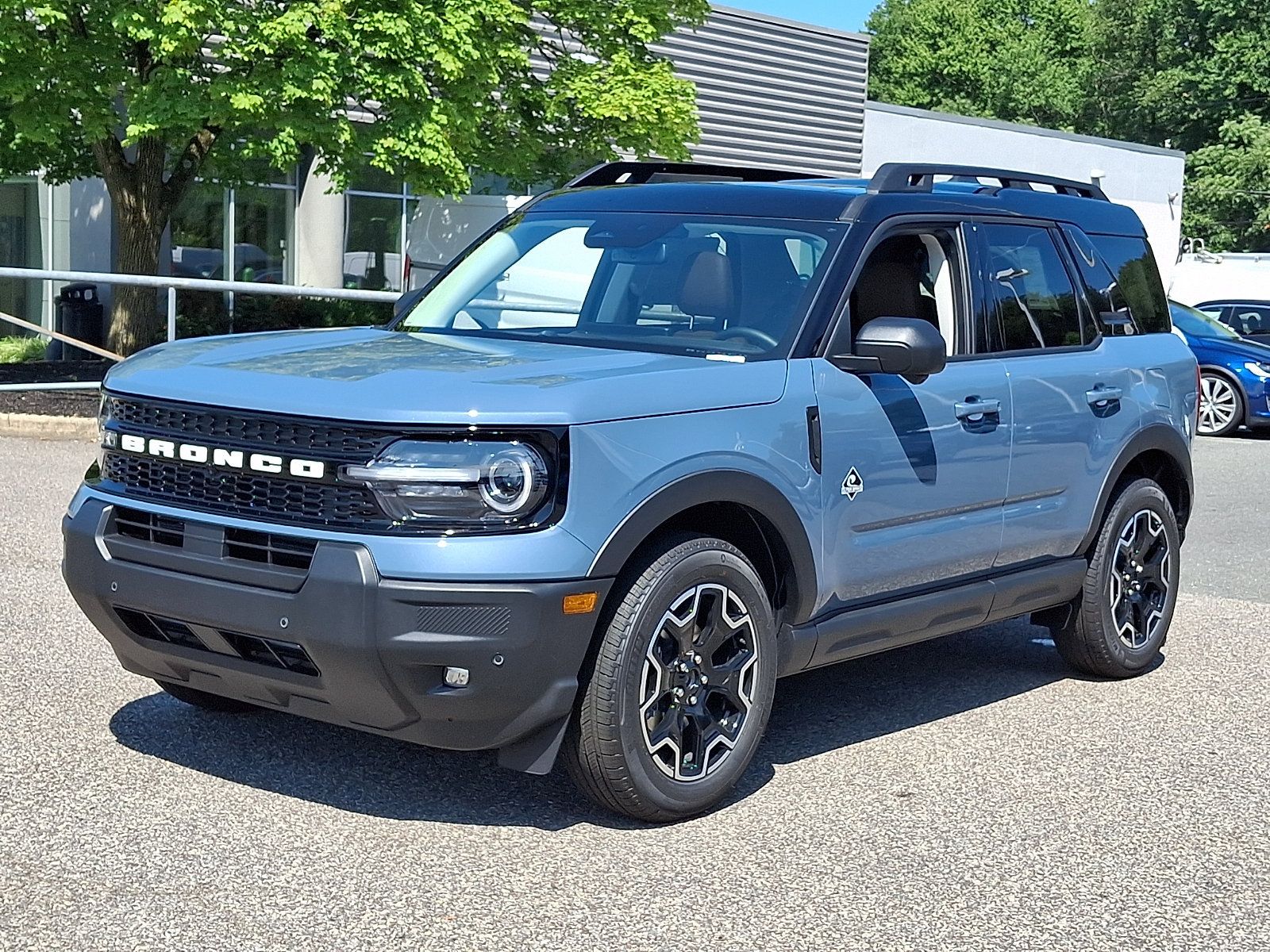 New 2026 Ford Bronco Sport Outer Banks w/ Outer Banks Tech Package+ AWD/4WD image 3