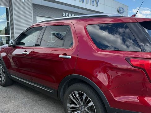 Used 2018 Ford Explorer Platinum AWD/4WD image 8