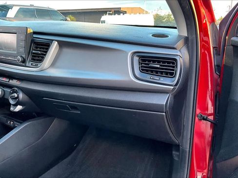 Used 2018 Kia Rio S image 17