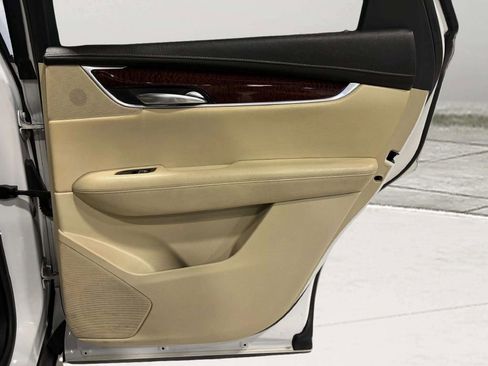 Used 2017 Cadillac XT5 Premium Luxury w/ LPO, Wheel Lock Package image 25