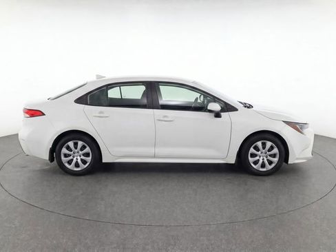 Used 2024 Toyota Corolla LE FWD image 8