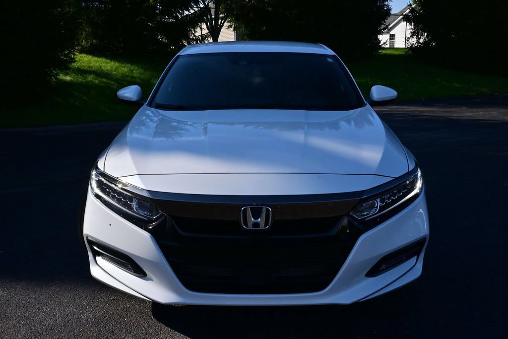Used 2018 Honda Accord Sport image 3