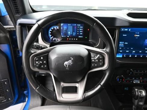 Used 2022 Ford Bronco Outer Banks AWD/4WD image 7