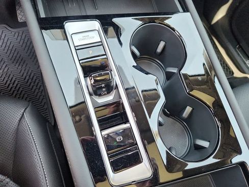 New 2026 Volkswagen Atlas SE AWD/4WD image 14