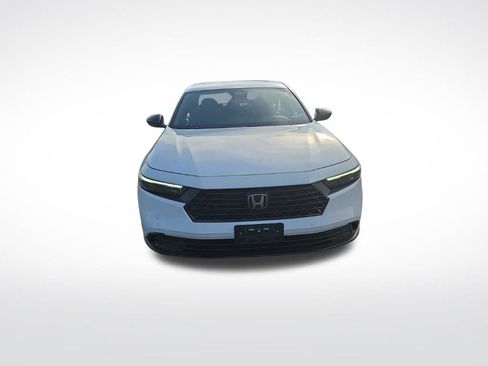 Used 2023 Honda Accord Sport image 2