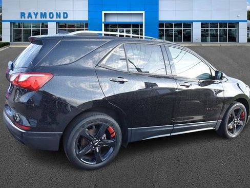 Used 2020 Chevrolet Equinox Premier w/ Premier Redline Edition image 2