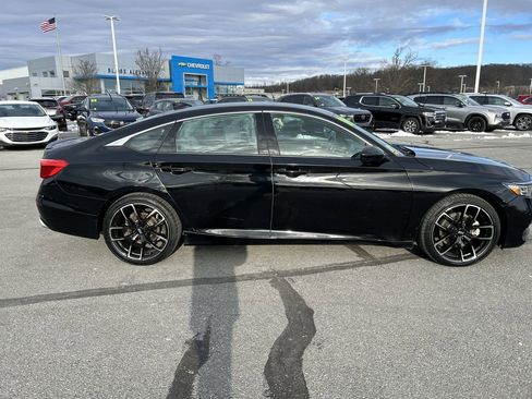 Used 2019 Honda Accord Sport image 8