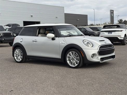 Used 2020 MINI Cooper S image 4