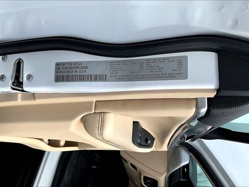 Used 2021 Jeep Grand Cherokee L Limited image 21