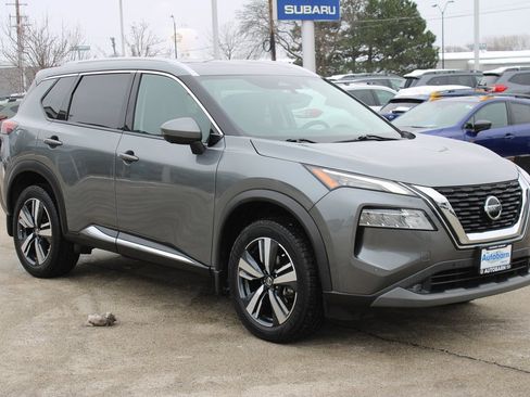 Used 2021 Nissan Rogue SL w/ Premium Package image 1