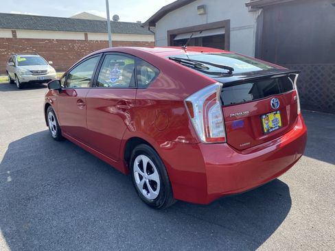 Used 2014 Toyota Prius image 7