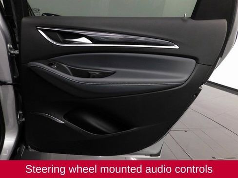 Used 2022 Buick Enclave Essence w/ Sport Touring Edition image 32