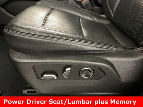 Used 2021 GMC Yukon Denali w/ Denali Ultimate Package image 14