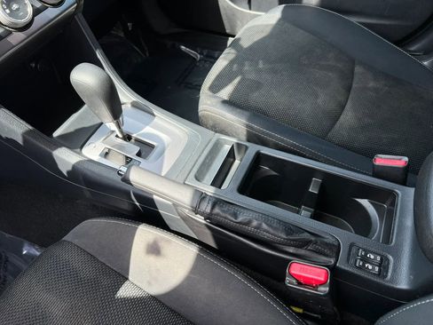 Used 2015 Subaru Crosstrek 2.0i Premium image 18