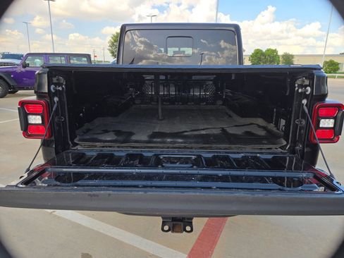Used 2020 Jeep Gladiator Rubicon AWD/4WD image 21