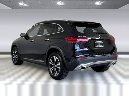 Certified 2026 Mercedes-Benz GLA 250 image 3