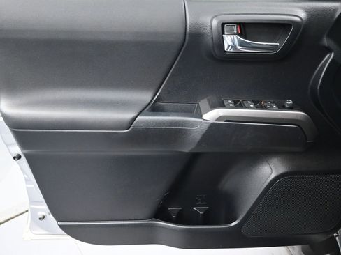 Certified 2021 Toyota Tacoma TRD Sport image 22