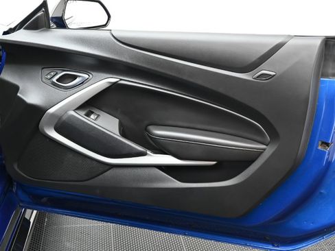 Used 2017 Chevrolet Camaro SS RWD image 20