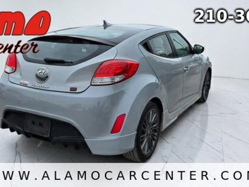 Used 2013 Hyundai Veloster RE:MIX Edition FWD image 5