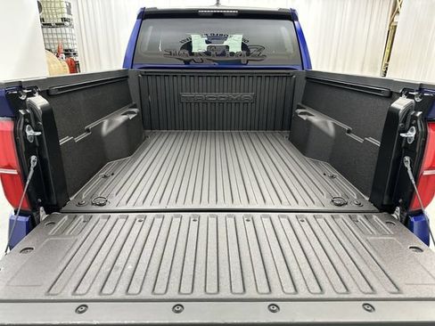 Used 2024 Toyota Tacoma SR5 AWD/4WD image 23