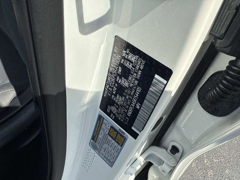 Used 2024 Kia Seltos LX image 19