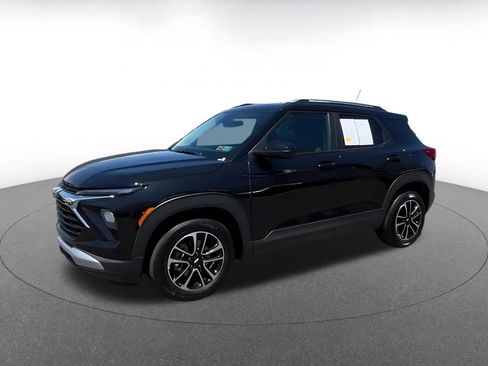 Used 2025 Chevrolet TrailBlazer LT FWD image 7
