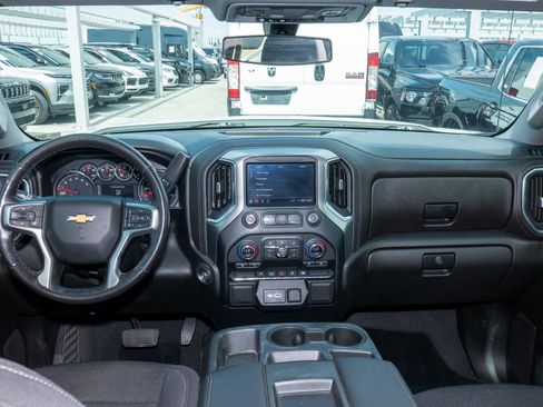 Used 2021 Chevrolet Silverado 1500 LT RWD image 19